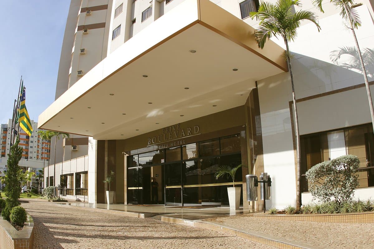 Privê Boulevard Suíte Hotel