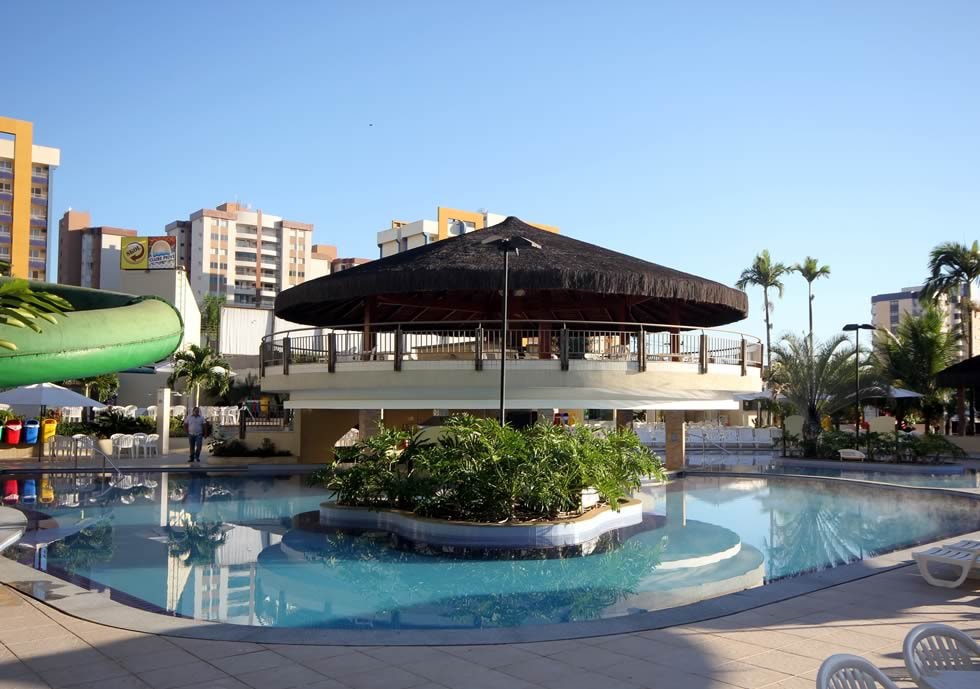 Banner principal do Clube Privé mostrando a entrada do parque